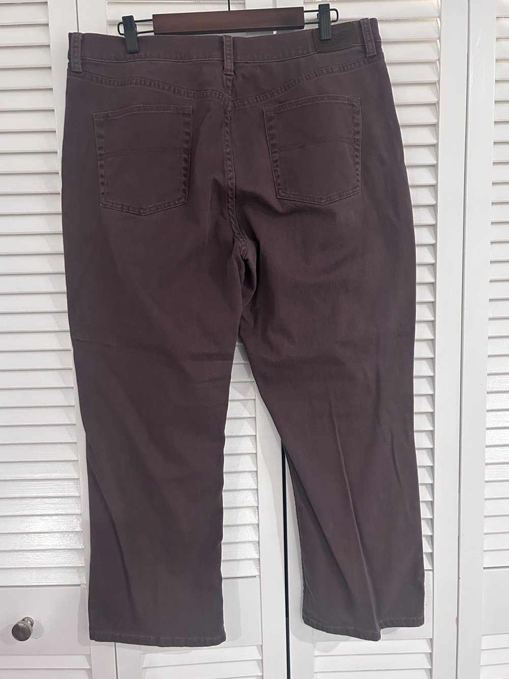 L.L. Bean Women's Vintage Brown Jeans - Picture 2 of 3